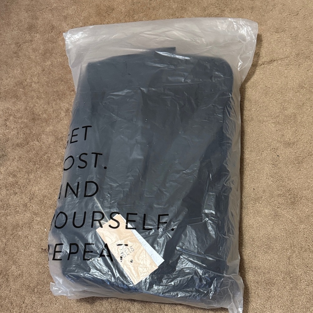 BEIS Black The Weekender Duffle Bag - Picture 16 of 16